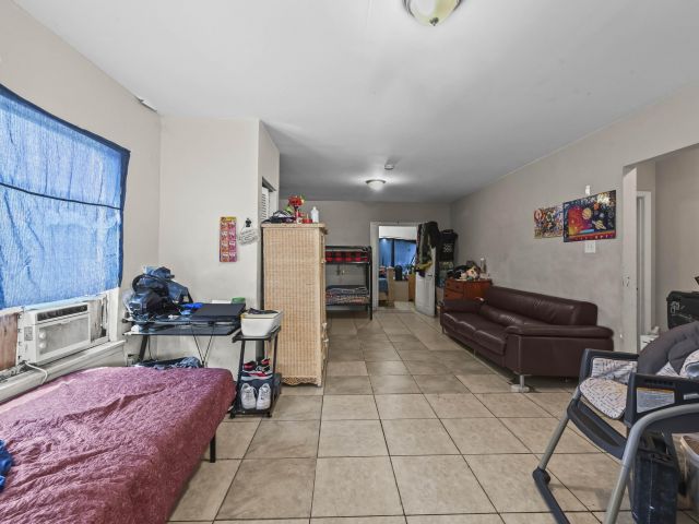 Home for sale at 610 32nd Street - photo 6637142