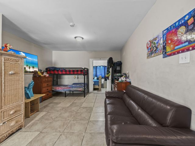 Home for sale at 610 32nd Street - photo 6637145