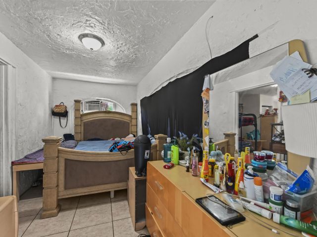 Home for sale at 610 32nd Street - photo 6637148