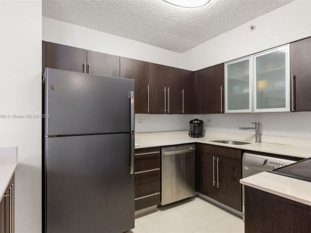 Apartment for sale  Unit #1122S - photo 6639836