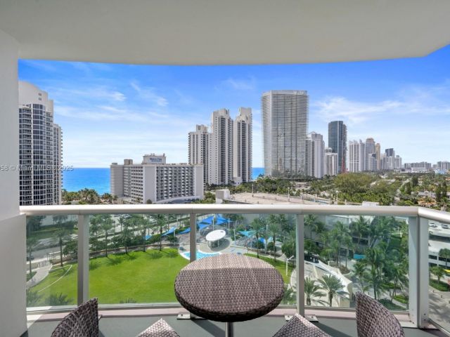 Apartment for rent  Unit #1425 - photo 6641136