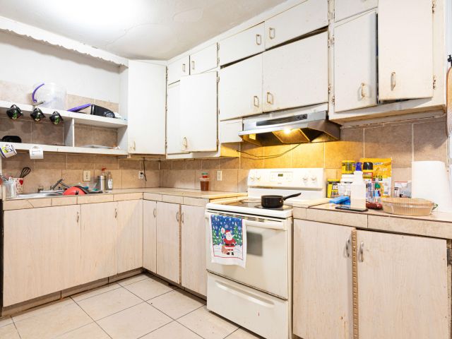 Home for sale at 1501 NE 3rd Avenue - photo 6639167