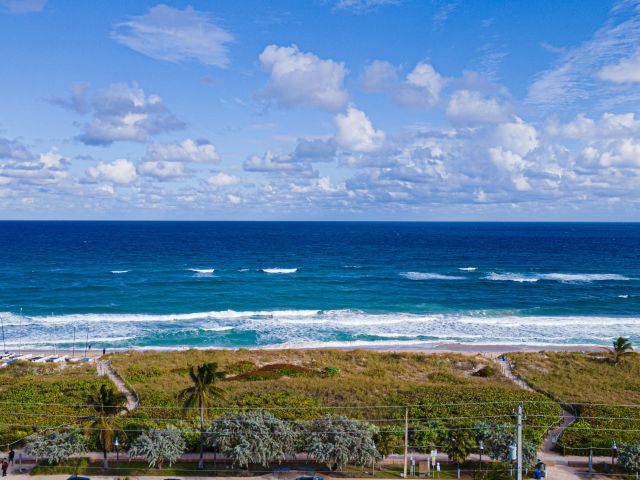 Home for sale at 1501 NE 3rd Avenue - photo 6639172