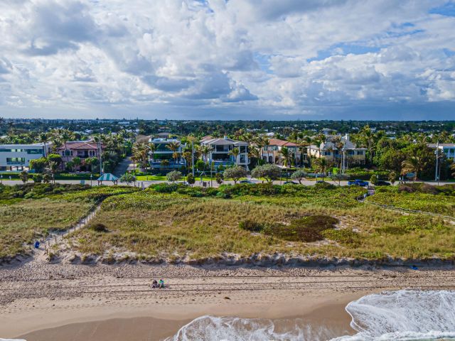 Home for sale at 1501 NE 3rd Avenue - photo 6639174