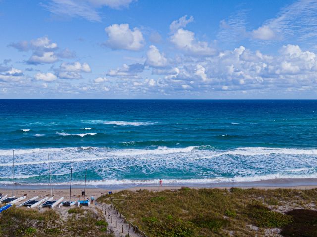 Home for sale at 1501 NE 3rd Avenue - photo 6639176