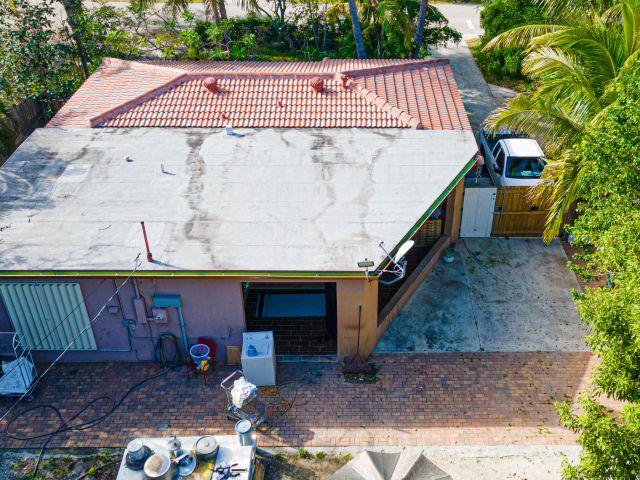 Home for sale at 1501 NE 3rd Avenue - photo 6639178