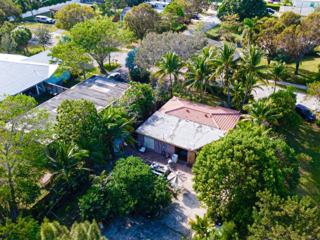 Home for sale at 1501 NE 3rd Avenue - photo 6639182