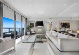 Apartment #1204 South at St Regis South Tower