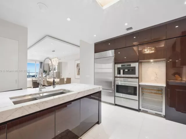 2-bedroom condo for sale in Bal Harbour - 9701 Collins Avenue 1204 South - MondialRealty