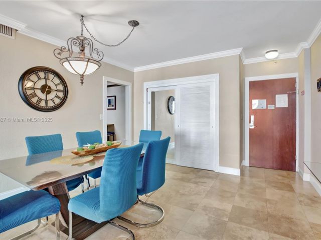 1-bedroom condo for rent in Hollywood - 3801 S Ocean Dr 6Z - MondialRealty