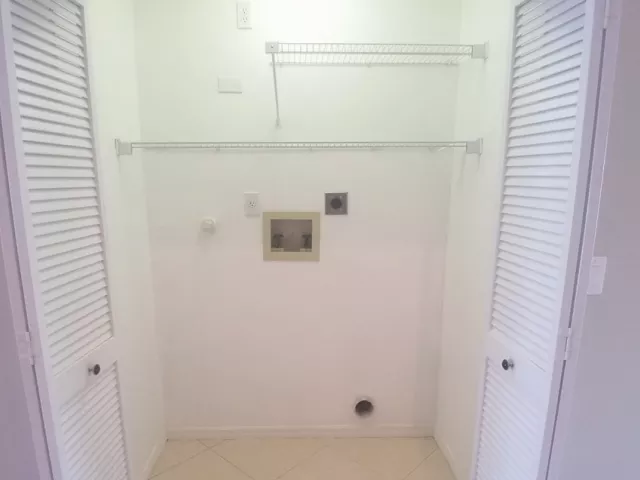 5-bedroom condo for sale in Sunny Isles Beach - 18501 Collins Ave 2301 - MondialRealty