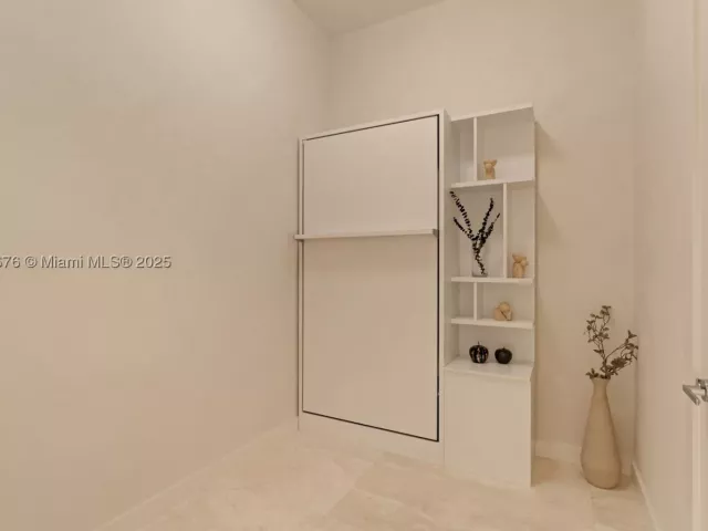 5-bedroom condo for sale in Sunny Isles Beach - 18501 Collins Ave 2301 - MondialRealty