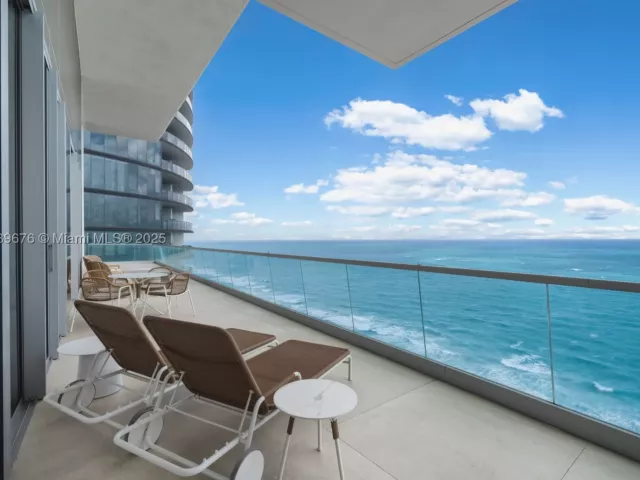 5-bedroom condo for sale in Sunny Isles Beach - 18501 Collins Ave 2301 - MondialRealty