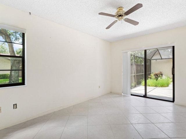 Home for rent at 23315 SW 54th Way B - photo 6643417