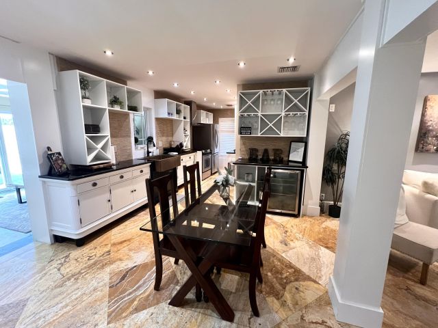 Home for sale at 902 S Swinton Avenue - photo 6657024