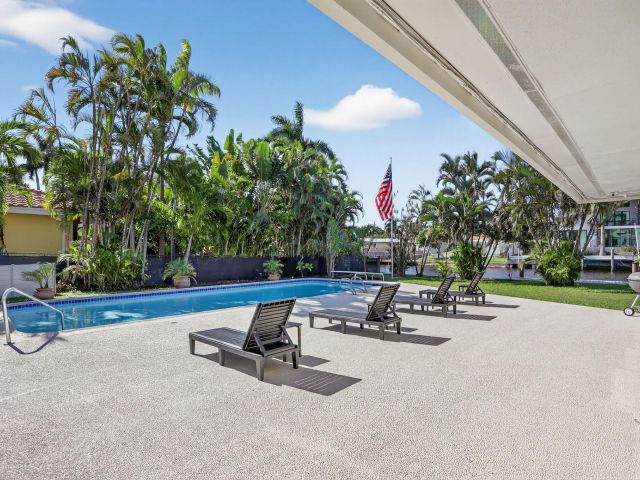 Home for sale at 2541 Middle River Drive - photo 6647297