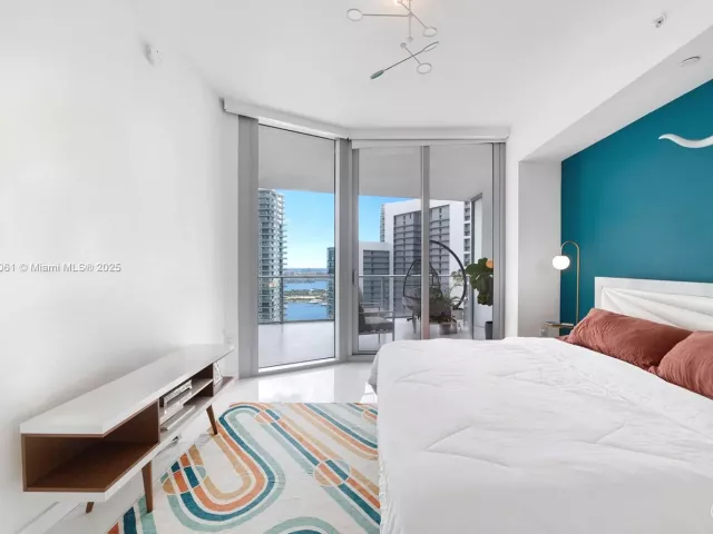 2-bedroom condo for sale in Miami - 851 NE 1st Ave 4403 - MondialRealty