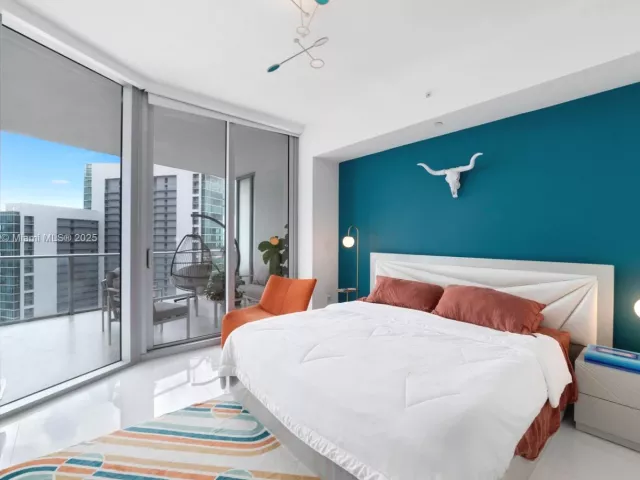 2-bedroom condo for sale in Miami - 851 NE 1st Ave 4403 - MondialRealty