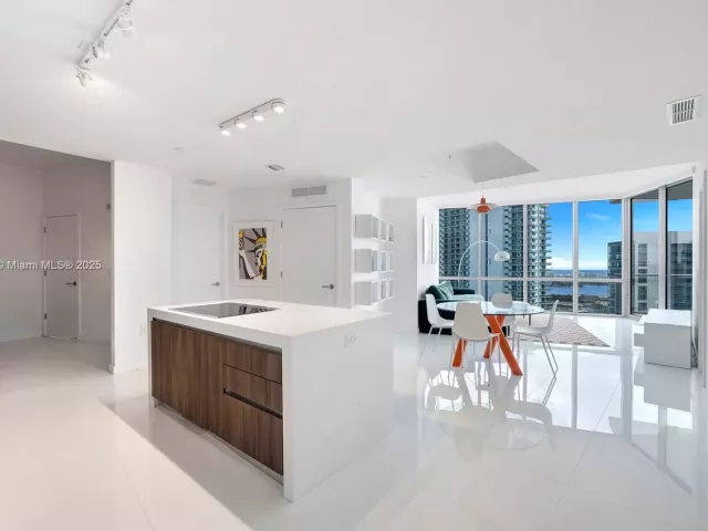 2-bedroom condo for sale in Miami - 851 NE 1st Ave 4403 - MondialRealty