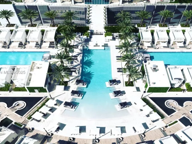 2-bedroom condo for sale in Miami - 851 NE 1st Ave 4403 - MondialRealty
