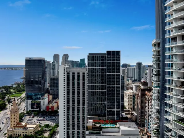 2-bedroom condo for sale in Miami - 851 NE 1st Ave 4403 - MondialRealty
