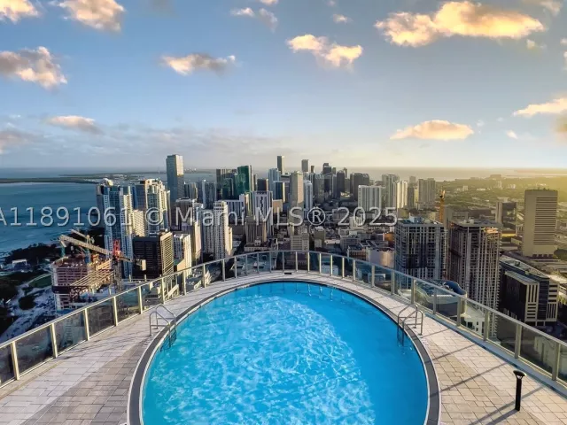 2-bedroom condo for sale in Miami - 851 NE 1st Ave 4403 - MondialRealty