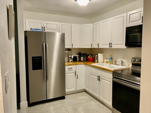 Home for rent at 1353 9th Street 1353 - photo 6656464