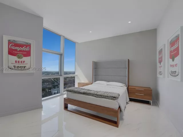 4-bedroom condo for sale in Miami - 851 NE 1st Ave 4401/4402 - MondialRealty