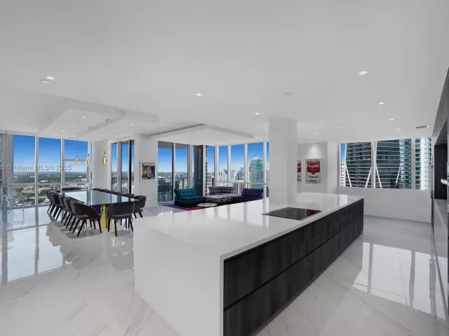 4-bedroom condo for sale in Miami - 851 NE 1st Ave 4401/4402 - MondialRealty