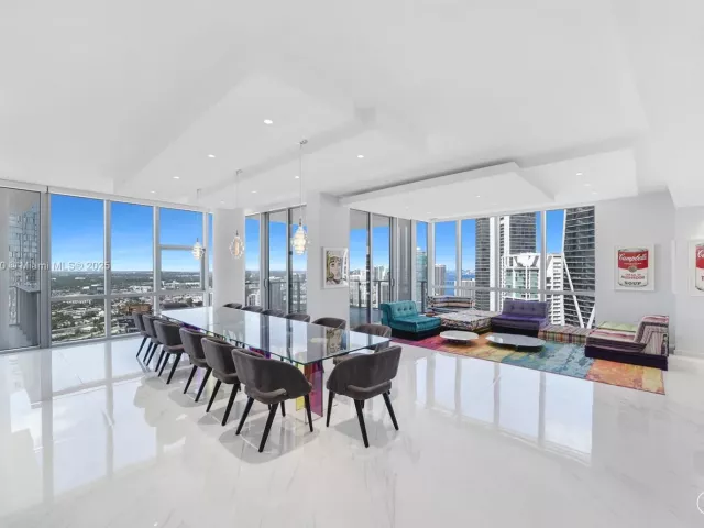 4-bedroom condo for sale in Miami - 851 NE 1st Ave 4401/4402 - MondialRealty