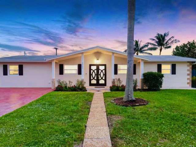 Home for sale at 3700 Australian Court - photo 6656363