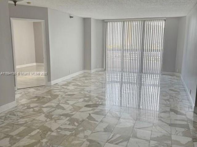 2-bedroom condo for sale in Aventura - 3400 NE 192nd St 802 - MondialRealty