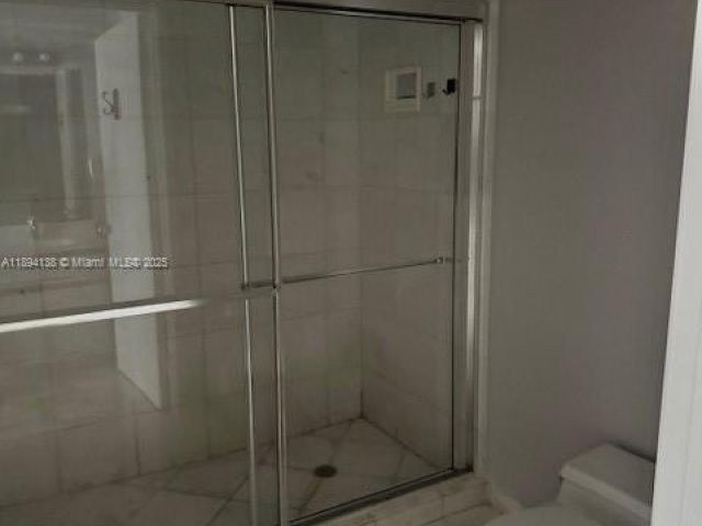 2-bedroom condo for sale in Aventura - 3400 NE 192nd St 802 - MondialRealty