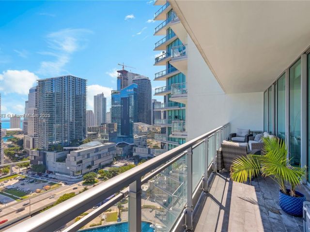 Apartment for sale  Unit #3012 - photo 6646801