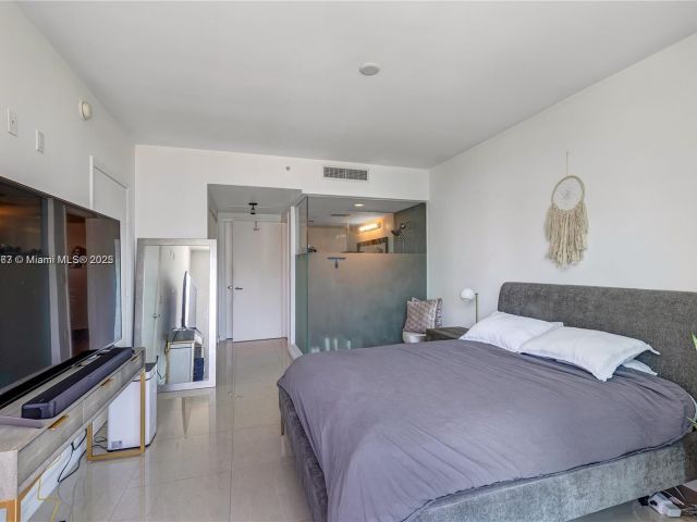 Apartment for sale  Unit #3012 - photo 6646809