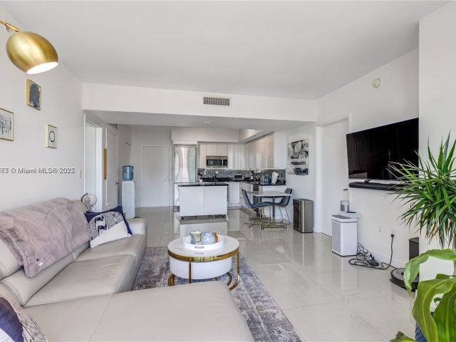 Apartment for sale  Unit #3012 - photo 6646810