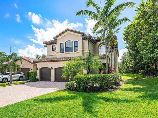 Home for sale at 16491 Gateway Bridge Drive - photo 6640857