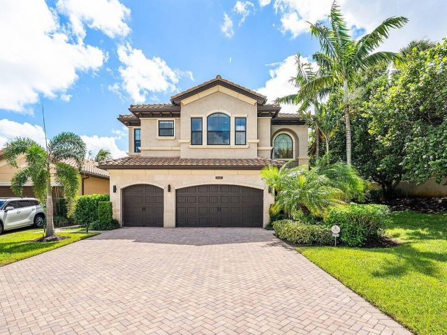 Home for sale at 16491 Gateway Bridge Drive - photo 6640859