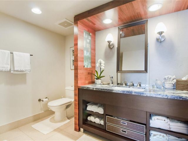 Apartment for sale  Unit #1101 - photo 6645106