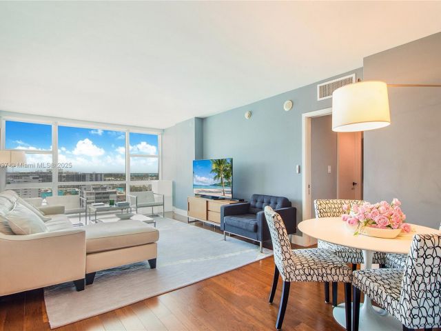 Apartment for sale  Unit #1101 - photo 6645113