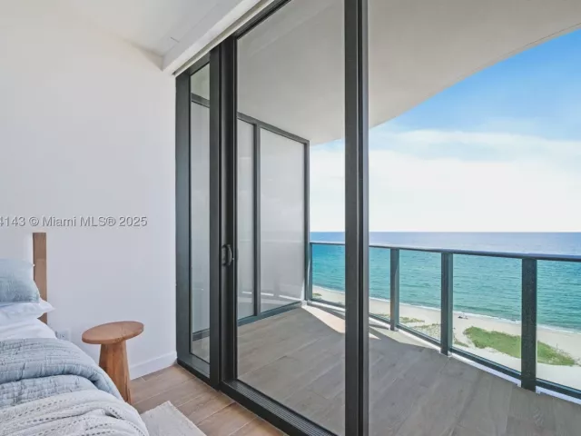 2-bedroom condo for rent in Pompano Beach - 900 N Ocean Blvd 1005 - MondialRealty