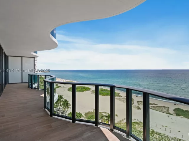 2-bedroom condo for rent in Pompano Beach - 900 N Ocean Blvd 1005 - MondialRealty