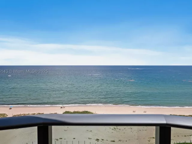 2-bedroom condo for rent in Pompano Beach - 900 N Ocean Blvd 1005 - MondialRealty