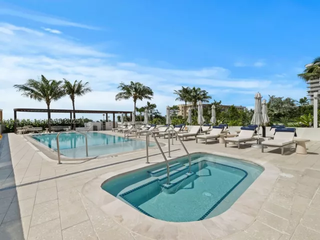 2-bedroom condo for rent in Pompano Beach - 900 N Ocean Blvd 1005 - MondialRealty