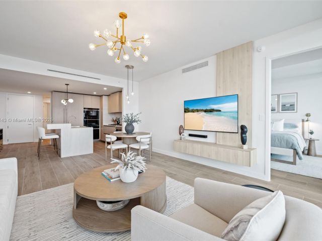 Apartment for rent  Unit #1005 - photo 6645786