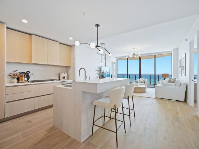 Apartment for rent  Unit #1005 - photo 6645792