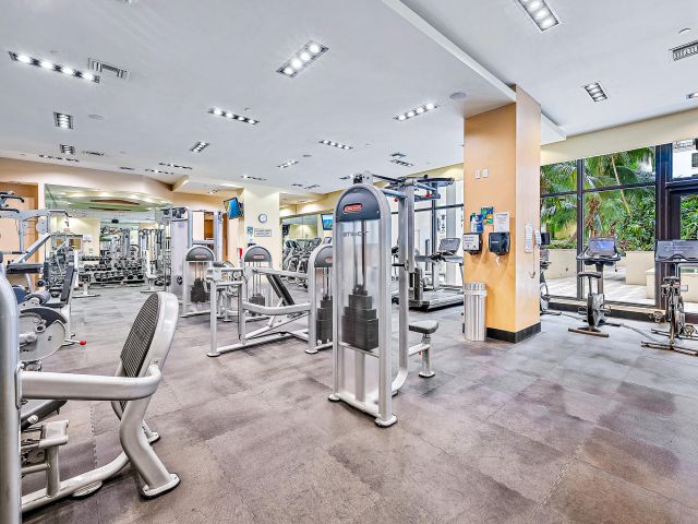 Apartment for rent  Unit #1014 - photo 6659884