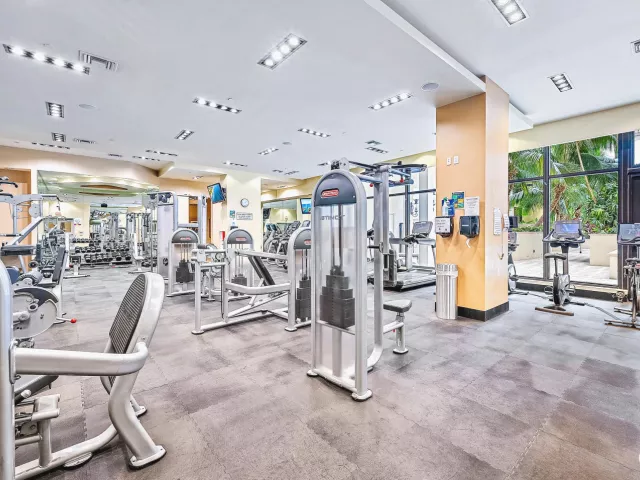 2-bedroom condo for rent in West Palm Beach - 701 S Olive Avenue 1014 - MondialRealty