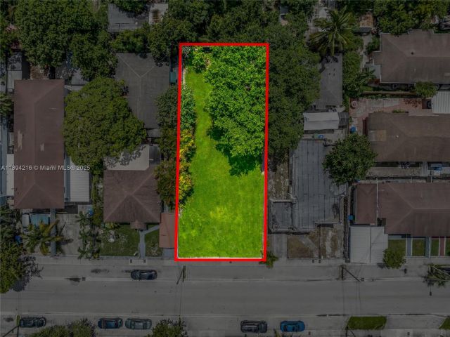 4-bedroom home for sale in Miami - 1376 NW 32nd St - MondialRealty