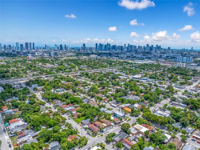 4-bedroom home for sale in Miami - 1376 NW 32nd St - MondialRealty